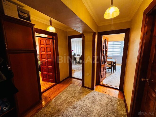 Продаётся 3-комн. вторичка 65 м², м. Иншаатчылар, photo 5 from 18