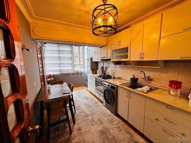 Продаётся 3-комн. вторичка 65 м², м. Иншаатчылар, photo 11 from 18