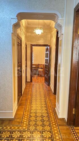 Продаётся 3-комн. вторичка 110 м², м. Нариман Нариманов, photo 6 from 15