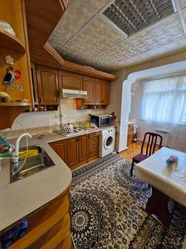 Satılır 5 otaqlı köhnə tikili 125 m², Yeni Günəşli q., photo 15 from 19