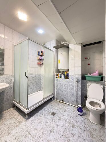 Satılır 3 otaqlı köhnə tikili 90 m², 20 Yanvar m., photo 17 from 21