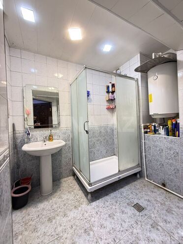 Satılır 3 otaqlı köhnə tikili 90 m², 20 Yanvar m., photo 19 from 21