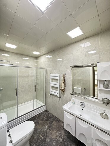Сдаётся 3-комн. новостройка 120 м², м. 28 мая, photo 15 from 18