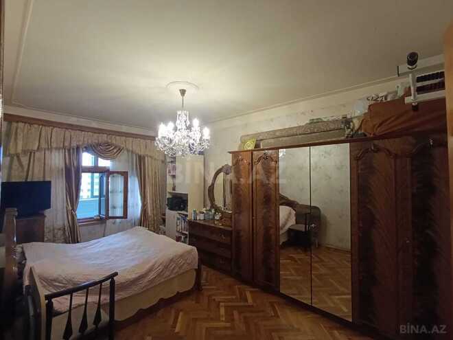 Satılır 4 otaqlı köhnə tikili 130 m², Azadlıq Prospekti m., photo 8 from 19