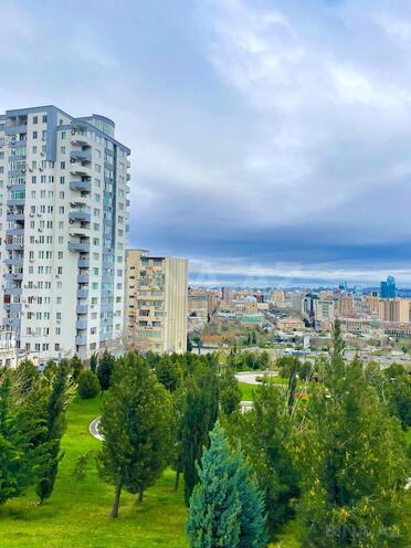 Satılır 4 otaqlı yeni tikili 158 m², Nizami m., photo 1 from 32