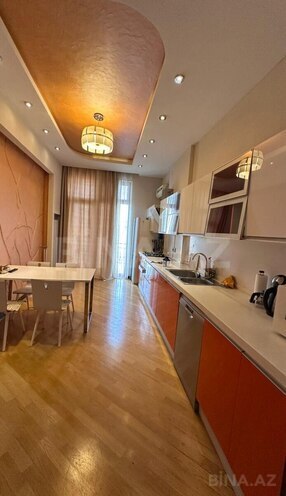 Сдаётся 3-комн. новостройка 138 м², м. Ичеришехер, photo 8 from 17