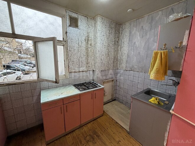 Satılır 3 otaqlı köhnə tikili 85 m², İnşaatçılar m., photo 13 from 18