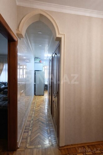 Satılır 5 otaqlı köhnə tikili 120 m², Azadlıq Prospekti m., photo 10 from 15