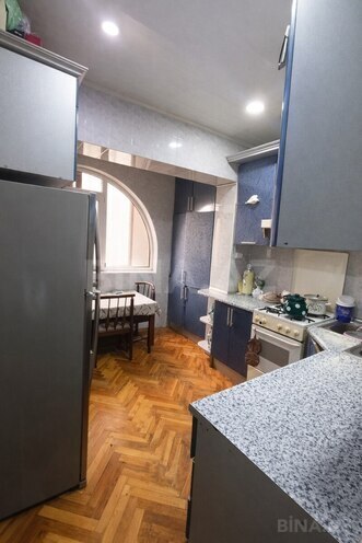 Satılır 5 otaqlı köhnə tikili 120 m², Azadlıq Prospekti m., photo 9 from 15