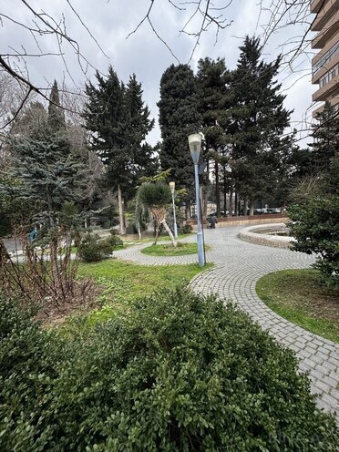Satılır 3 otaqlı köhnə tikili 90 m², Azadlıq Prospekti m., photo 1 from 20