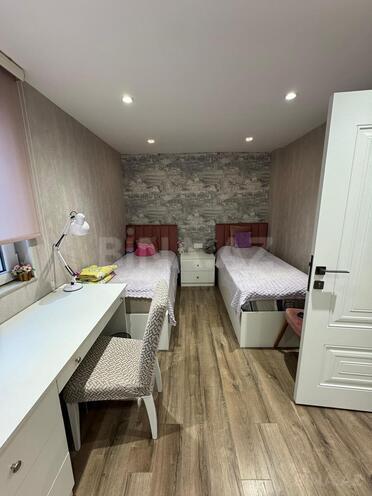 Satılır 4 otaqlı köhnə tikili 90 m², İnşaatçılar m., photo 3 from 15