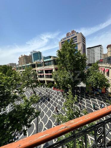 Сдаётся 4-комн. вторичка 200 м², м. Сахил, photo 1 from 15