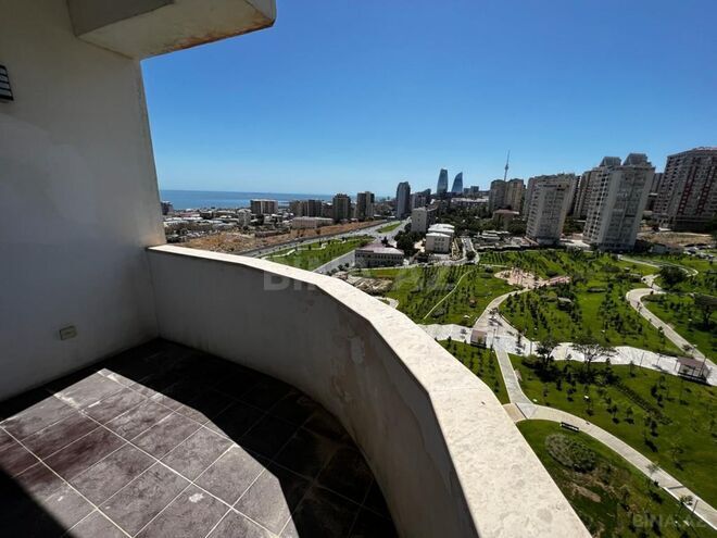 Сдаётся 3-комн. новостройка 140 м², м. Низами, photo 14 from 15