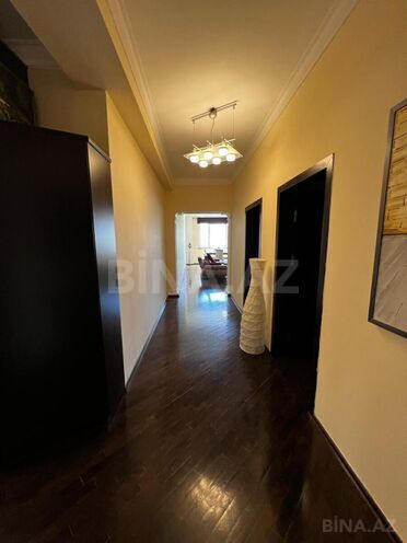 Сдаётся 3-комн. новостройка 140 м², м. Низами, photo 10 from 15