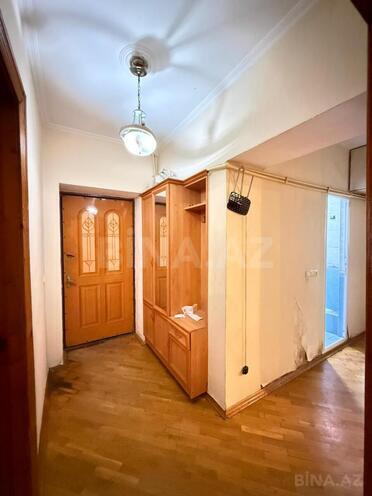 Продаётся 3-комн. вторичка 75 м², м. Ази Асланов, photo 11 from 19