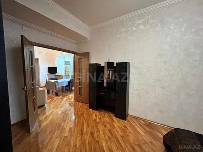 Сдаётся 3-комн. новостройка 87 м², м. Кара Караев, photo 14 from 19