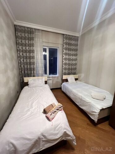 Продаётся 3-комн. новостройка 100 м², м. Низами, photo 11 from 17