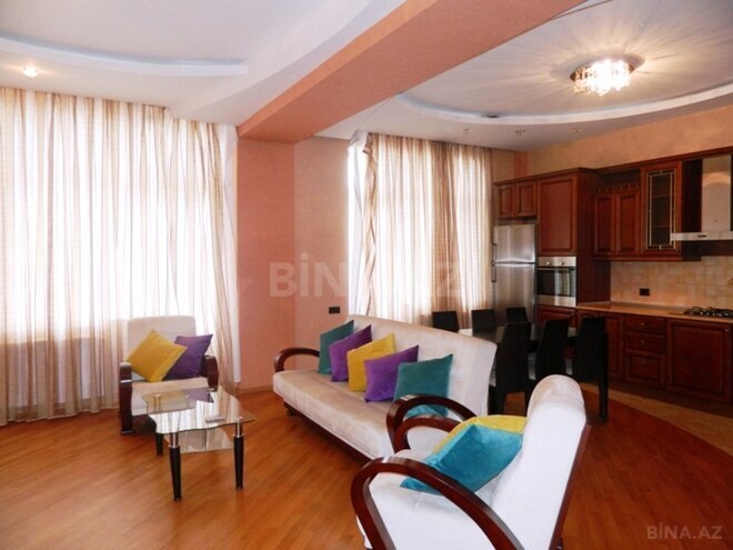 Продаётся 2-комн. новостройка 110 м², м. Гянджлик, photo 4 from 18