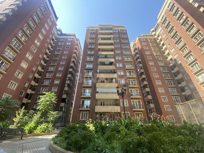 İcarəyə verilir 4 otaqlı yeni tikili 177 m², 28 May m., photo 20 from 21