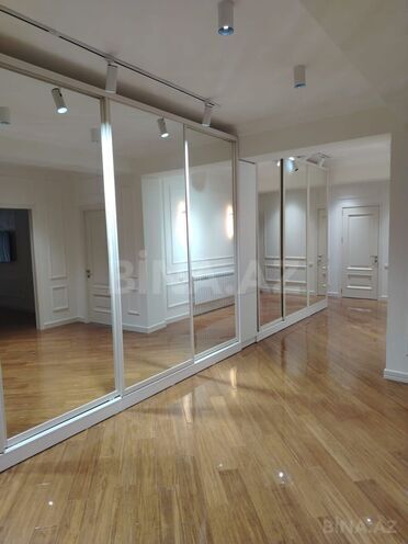 Продаётся 3-комн. новостройка 150 м², м. Элмляр Академиясы, photo 13 from 18