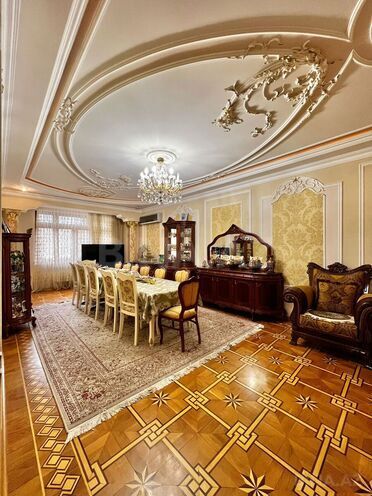 Продаётся 4-комн. новостройка 180 м², м. Кара Караев, photo 1 from 18