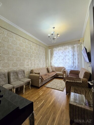 Продаётся 3-комн. новостройка 72 м², м. Кара Караев, photo 1 from 15