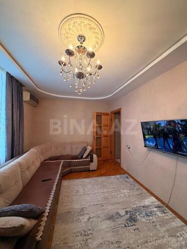 Продаётся 2-комн. вторичка 70 м², photo 3 from 15