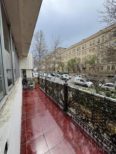 Сдаётся  объект 170 м², м. Элмляр Академиясы, photo 10 from 14