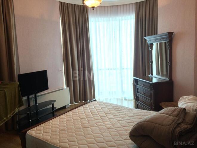 İcarəyə verilir 3 otaqlı yeni tikili 150 m², 28 May m., photo 16 from 31