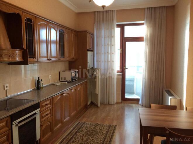 İcarəyə verilir 3 otaqlı yeni tikili 150 m², 28 May m., photo 26 from 31
