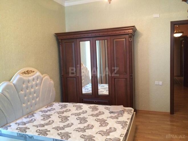 İcarəyə verilir 3 otaqlı yeni tikili 150 m², 28 May m., photo 8 from 31
