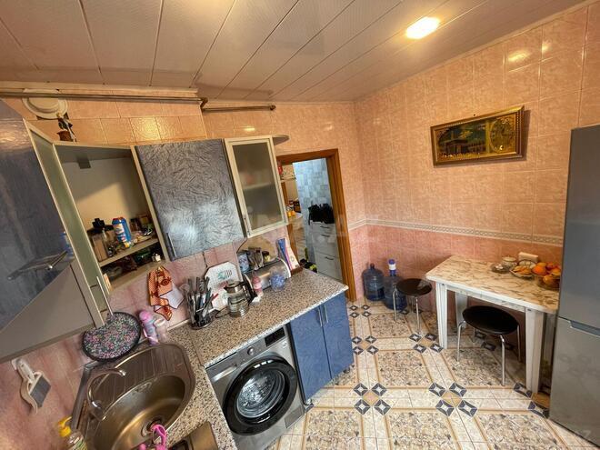 Satılır 2 otaqlı köhnə tikili 60 m², M.Ə.Rəsulzadə q., photo 9 from 21
