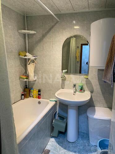 Satılır 2 otaqlı köhnə tikili 60 m², M.Ə.Rəsulzadə q., photo 14 from 21