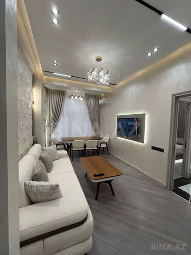 Сдаётся 2-комн. новостройка 70 м², м. 28 мая, photo 1 from 21