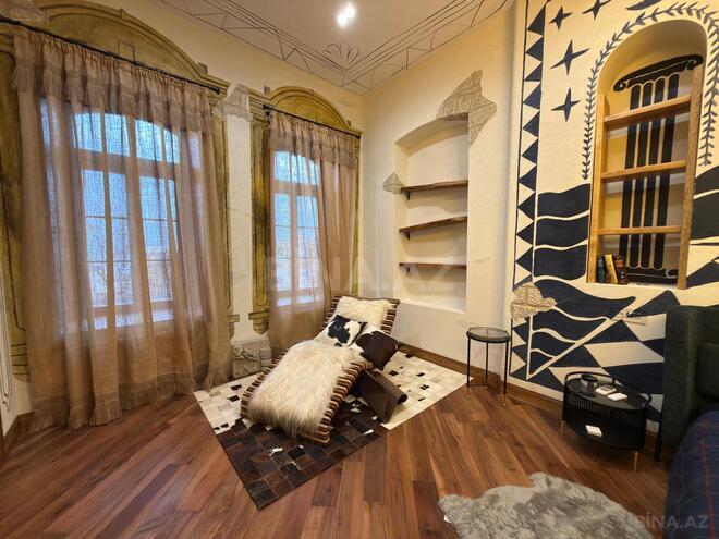 Продаётся 3-комн. вторичка 300 м², м. Ичеришехер, photo 9 from 32