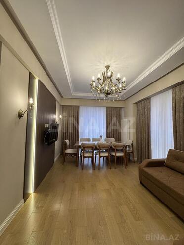 İcarəyə verilir 3 otaqlı yeni tikili 85 m², Bakmil m., photo 1 from 16