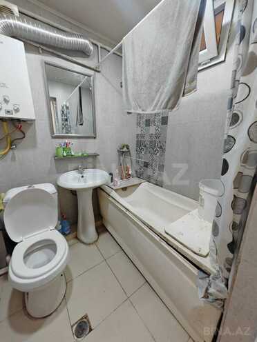 Продаётся 2-комн. вторичка 44 м², м. Элмляр Академиясы, photo 11 from 12