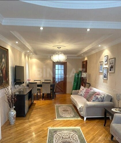 Satılır 3 otaqlı köhnə tikili 85 m², Yasamal r., photo 1 from 13