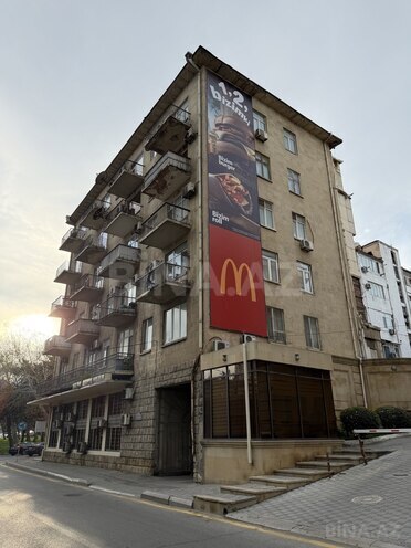 Продаётся 1-комн. вторичка 30 м², м. Низами, photo 4 from 16