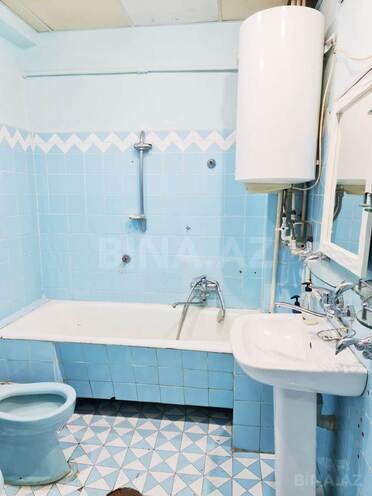 İcarəyə verilir 4 otaqlı köhnə tikili 120 m², 28 May m., photo 13 from 14