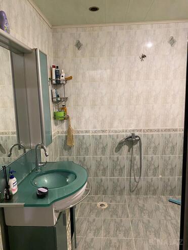 Satılır 4 otaqlı köhnə tikili 105 m², Bakmil m., photo 21 from 30