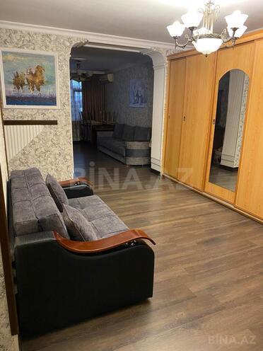 Satılır 4 otaqlı köhnə tikili 105 m², Bakmil m., photo 3 from 30