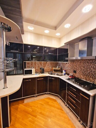 İcarəyə verilir 2 otaqlı yeni tikili 80 m², 28 May m., photo 6 from 14