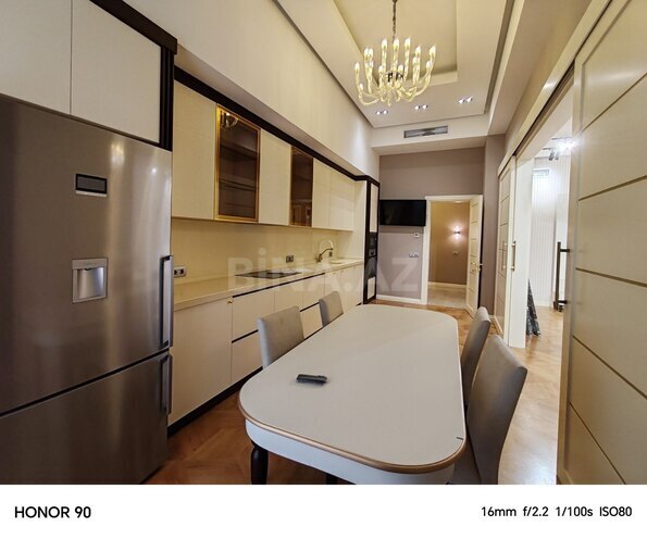 Сдаётся 3-комн. новостройка 180 м², м. Сахил, photo 15 from 17