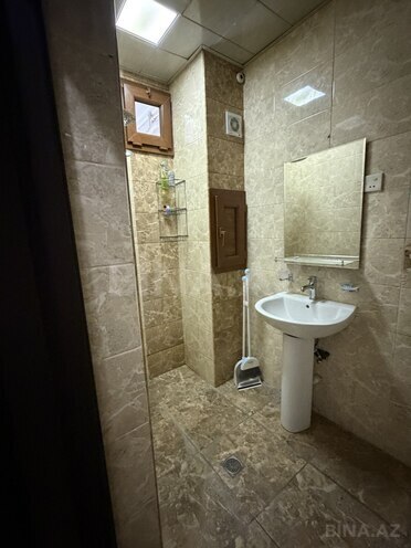 Продаётся 2-комн. вторичка 57 м², м. Низами, photo 10 from 13