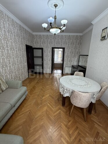 Продаётся 2-комн. вторичка 57 м², м. Низами, photo 7 from 13