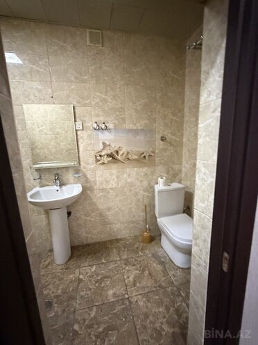 Продаётся 2-комн. вторичка 57 м², м. Низами, photo 9 from 13