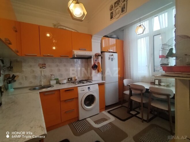 Satılır 2 otaqlı köhnə tikili 60 m², Hövsan q., photo 8 from 11