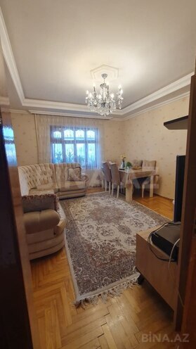 Satılır 3 otaqlı köhnə tikili 70 m², Xalqlar Dostluğu m., photo 6 from 14