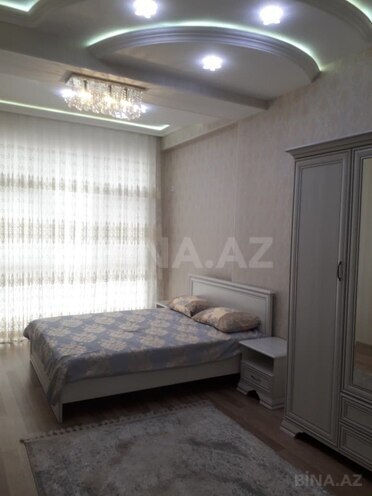 İcarəyə verilir 2 otaqlı yeni tikili 110 m², 28 May m., photo 1 from 12